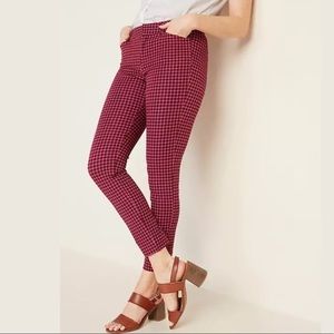 Old Navy Pixie Ankle Pant - Size 16